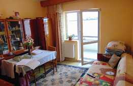 Apartament 3 camere, 66 mp, boxa, zona strazii Dunarii