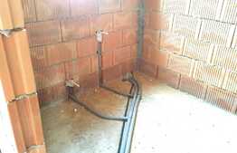 Casa individuala de 116 mp utili, teren de 226 mp! Zona Tauti!