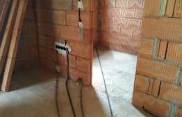 Casa individuala de 116 mp utili, teren de 226 mp! Zona Tauti!