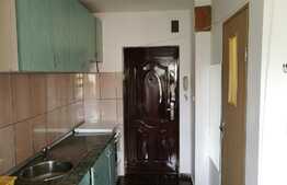 De vanzare garsoniera, 15 mp, zona Piata Zorilor