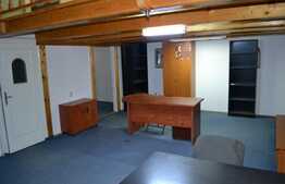 Apartament 4 camere, 200 mp, boxa, zona Piata Unirii