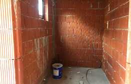 Duplex de vanzare, 135 mp, 400 mp, front 12 ml, semifinisat, zona Oasului!