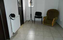 Garsoniera, 40 mp, parcare, zona FSEGA