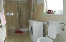 Garsoniera, 40 mp, parcare, zona FSEGA