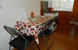 Garsoniera, 40 mp, parcare, zona FSEGA