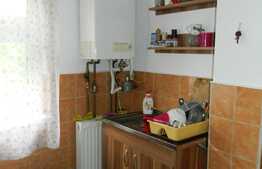 Garsoniera, 40 mp, parcare, balcon, zona FSEGA