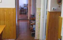 Apartament 3 camere, 65.5 mp, decomandat, boxa, zona Campului