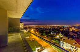 3 camere, 72 mp, decomandat, terasa 44 mp, garaj, zona Grand Hotel Italia