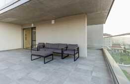 3 camere, 72 mp, decomandat, terasa 44 mp, garaj, zona Grand Hotel Italia