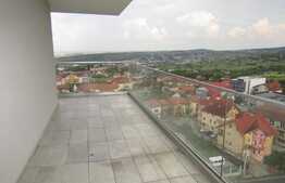 3 camere, 72 mp, decomandat, terasa 22 mp, garaj, zona Grand Hotel Italia
