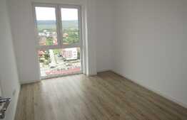 3 camere, 72 mp, decomandat, terasa 22 mp, garaj, zona Grand Hotel Italia