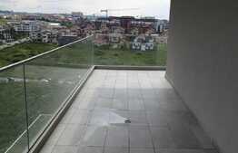 3 camere, 72 mp, decomandat, terasa 22 mp, garaj, zona Grand Hotel Italia