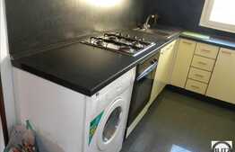 In Centru zona Facultatii De Litere!