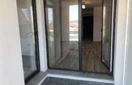 Garsoniera, 40 mp, prima inchiriere, garaj, terasa,  zona Iulius Mall