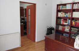 Spatiu birouri , zona Piata Muzeului cu loc de parcare!