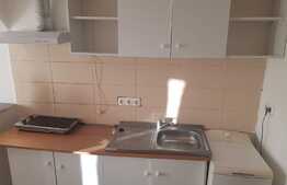 Garsoniera de vanzare, 16 mp, etaj intermediar, zona Scoala de Politie