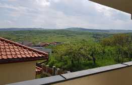 Apartament finisat cu 3 camere, 2 terasa, parcare, orientare SE