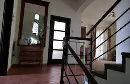 Spatiu de birouri in imobil de tip casa-vila, pozitionare excelenta cu loc de parcare !