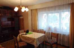 Apartament 4 camere, 74 mp, decomandat, zona Piata Marasti