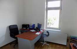 3 camere, 80 mp, parcare,  zona centrala