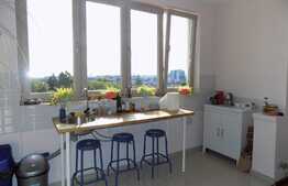 3 camere, 80 mp, parcare,  zona centrala