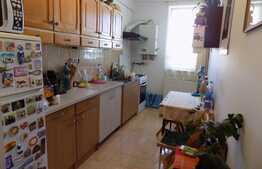 Apartament cu o camera, decomandat, 45 mp, parcare, zona strazii Eroilor!