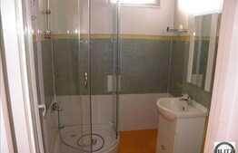 Apartament cu 2 camere de vanzare, orientare S-E