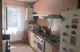 Apartament 4 camere, 75 mp, zona strazii Fabricii de Zahar