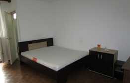 Garsoniera decomandata, 28 de mp, zona Complex Mercur