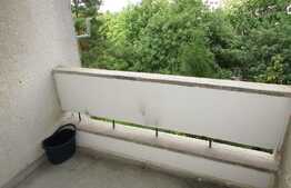 Garsoniera decomandata, 28 de mp, zona Complex Mercur