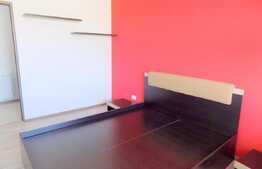 De vanzare 2 camere, 44 mp,loc de parcare, zona Terra! La cheie!