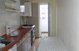 3 camere, decomandat, 70 mp, zona strazii Parang