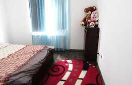 De vanzare apartament 3 camere, 53 mp + 45 mp gradina!