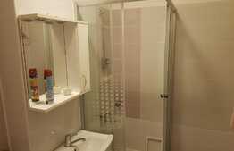 De vanzare garsoniera, 28 mp, balcon, etaj intermediar, zona Complex Mercur