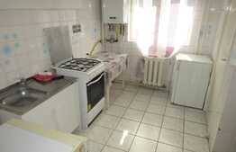 Apartament cu 3 camere, decomandat, 70 mp, zona Primaverii