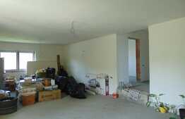 Casa individuala, 230 mp, teren aferent 976 mp, zona Campenesti