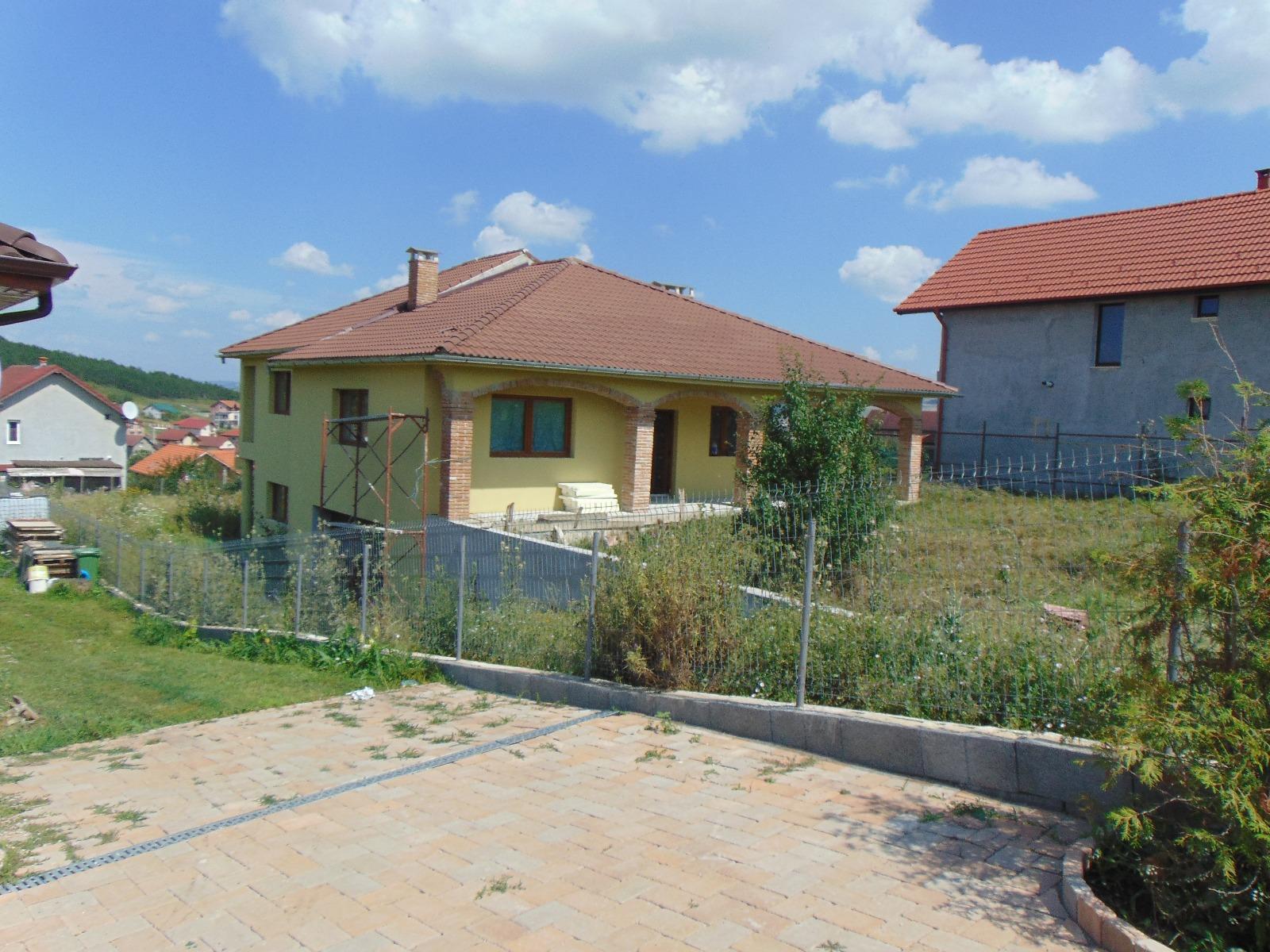 Casa de vânzare 5 camere Apahida - 33049CV | BLITZ Cluj-Napoca | Poza2