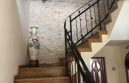 Zona si pozitie premium! Clinica sau birouri. 