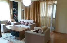Apartament superb cu 2 camere in vila, parcare, strada Campului