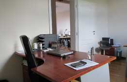 Spatiu birouri , 85 mp, zona 7 Strazi 