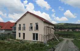 De vanzare duplex, 94 mp, teren 320 mp, zona Chinteni