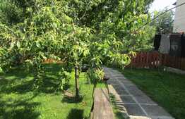 De vanzare casa cuplata, 67 mp, teren 500mp, zona linistita