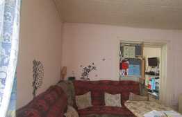 De vanzare casa cuplata, 67 mp, teren 500mp, zona linistita