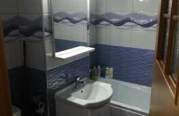 De vanzare garsoniera, 32 mp, boxa, zona Auchan 