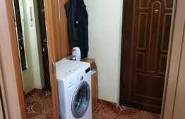 De vanzare garsoniera, 32 mp, boxa, zona Auchan 