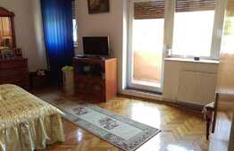 Apartament 3 camere, imobil tip vila, 95 mp, mobilat si utilat, zona strazii Horea