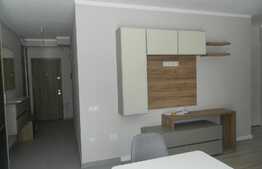 Apartament 2 camere, 40 mp, garaj, gradina, prima inchiriere, zona Strazii Aurel Vlaicu