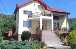 Casa individuala, 292 mp, 800 mp teren, finisaje clasice, expunere sudica!