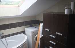 Mansarda, 63 mp, 2 camere, Zona Terra ! 