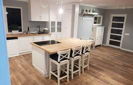 De vanzare casa individuala, 196 mp, 530 mp teren, zona Exterior Est